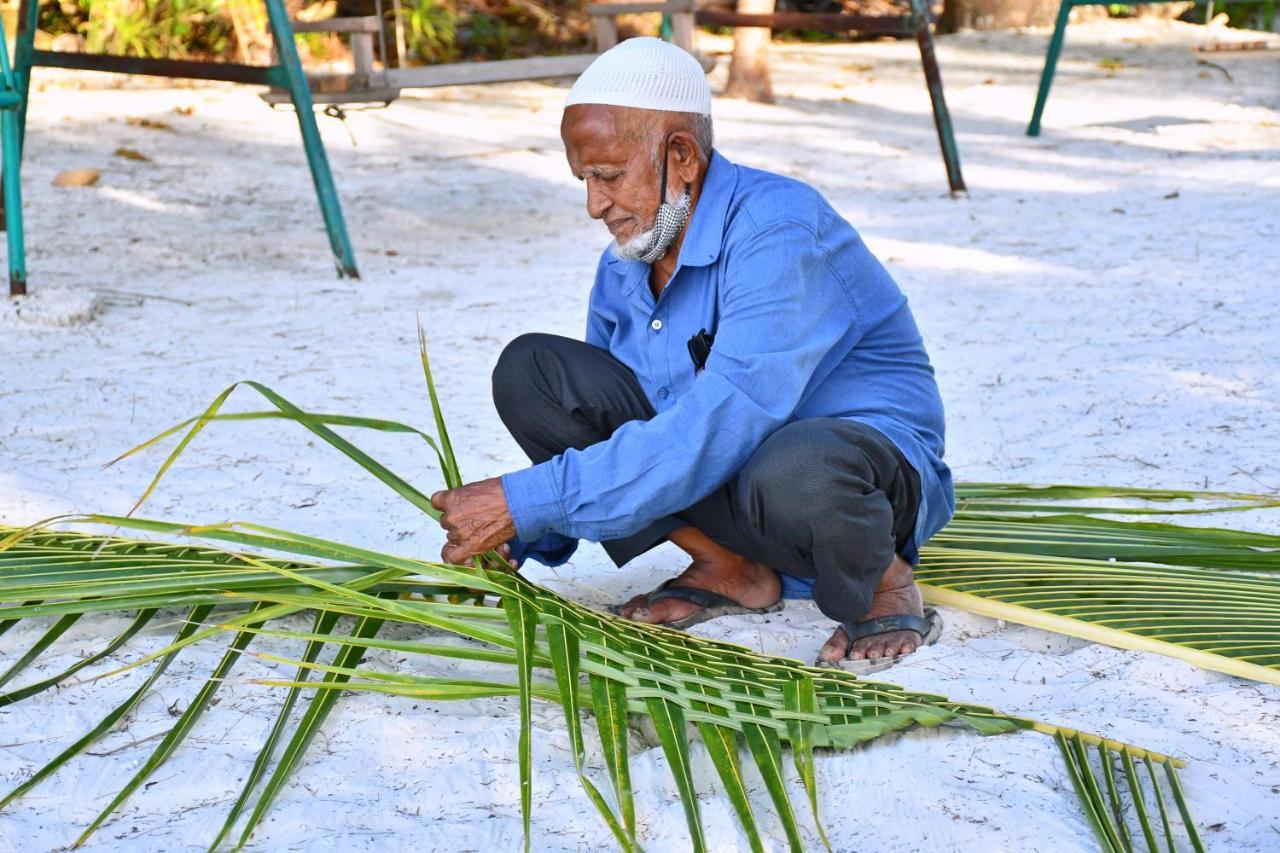 Charming Holiday Lodge- Addu Atoll Meedhoo, Maldives Экстерьер фото